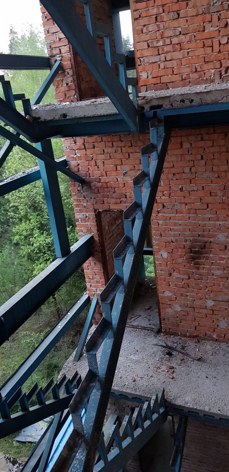 Zakłady przemysłowe z kominem (wodociągi/oczyszczalnia/ekeltrociepłownia?), Nowy Targ, województwo małopolskie - zdjęcie 5