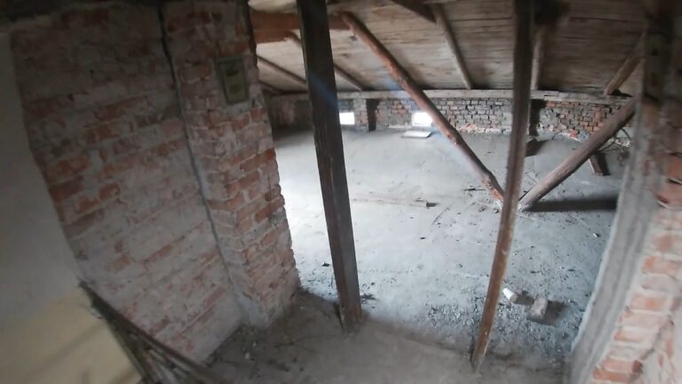 Nieukończony dom, Chrzanów, województwo małopolskie - zdjęcie 4