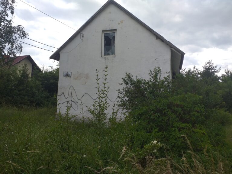 Niedawno opuszczony dom, Chrzanów, województwo małopolskie - zdjęcie 1
