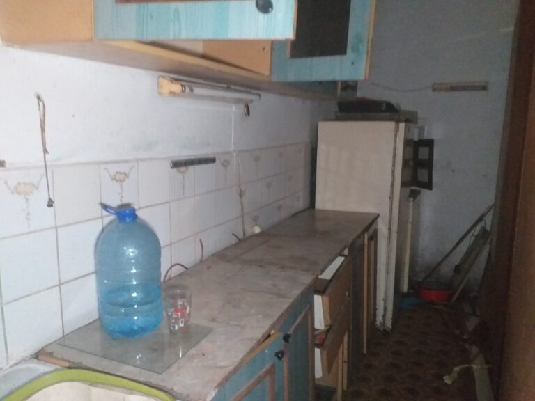 Niedawno opuszczony dom, Chrzanów, województwo małopolskie - zdjęcie 6