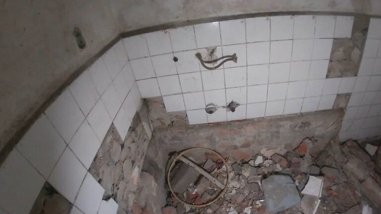 Opuszczony dom w  Trzebini, Trzebinia, województwo małopolskie - zdjęcie 5