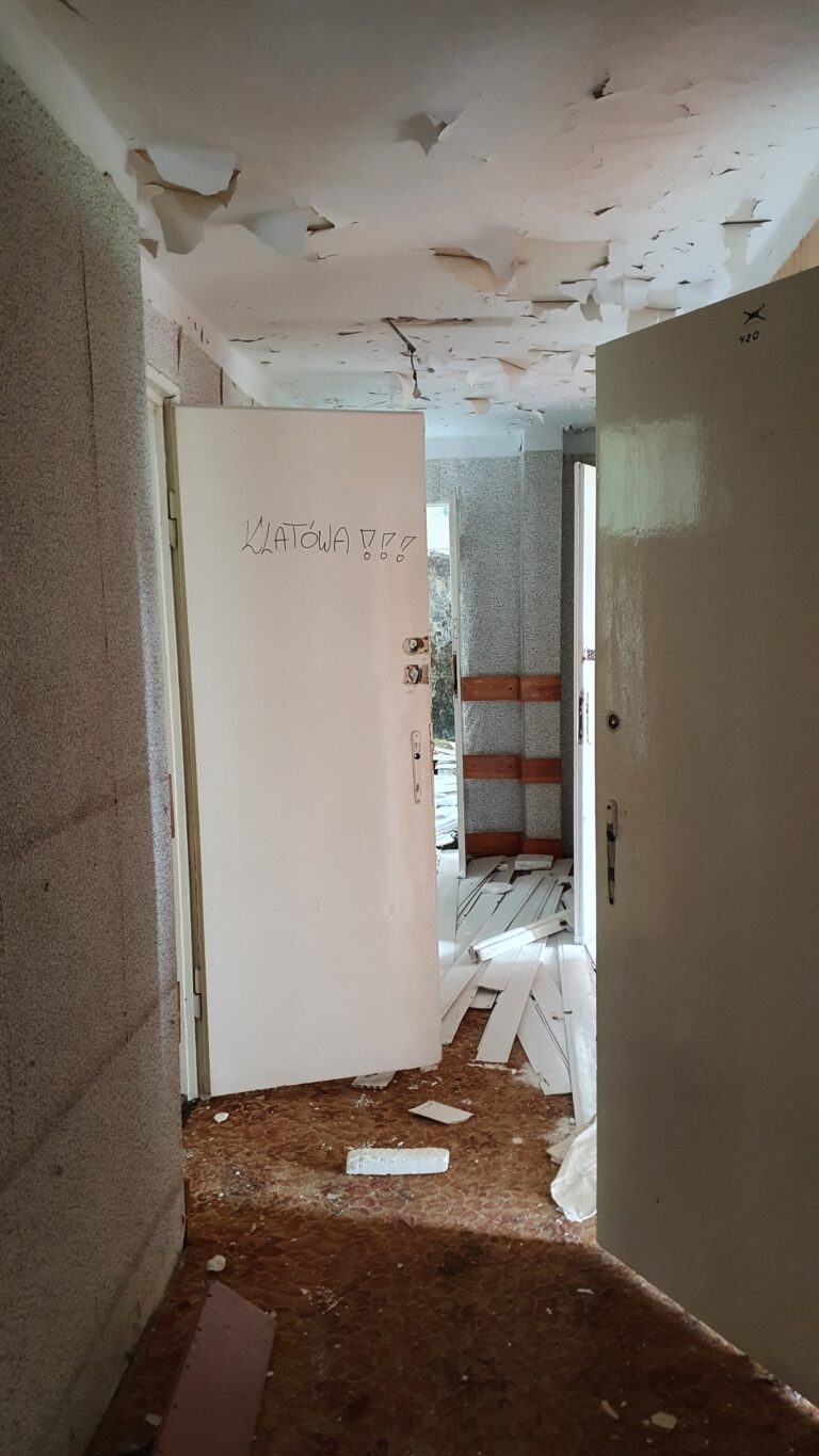 Opuszczony dom wczasowy UROCZA I, Karpacz, województwo dolnośląskie - relacja z 07.2022, zdjęcie 3