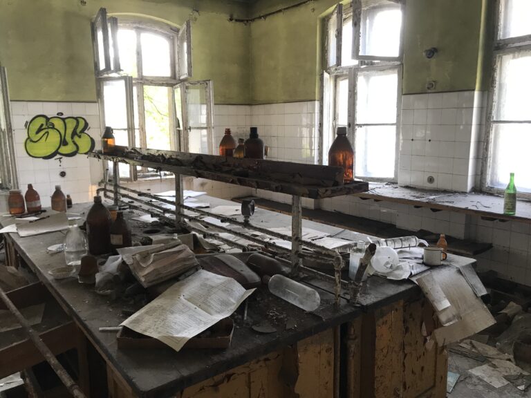 Opuszczone Laboratorium, Kalety, województwo śląskie - relacja z 08.2022, zdjęcie 12