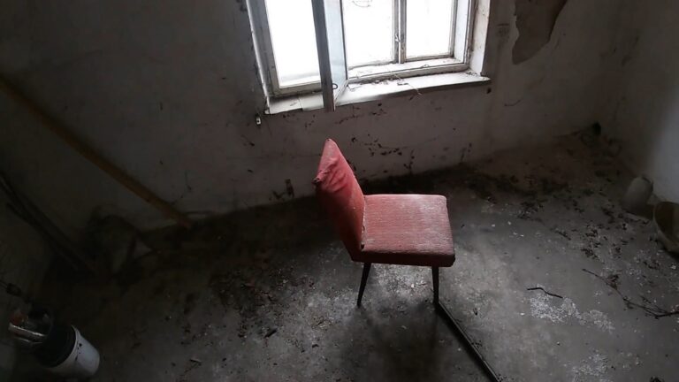 Opuszczony dom mordercy, Chrzanów, województwo małopolskie - zdjęcie 7