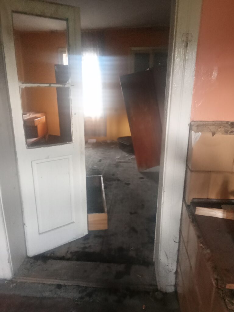 Opuszczony dom w nowym targu, Nowy Targ, województwo małopolskie - zdjęcie 4