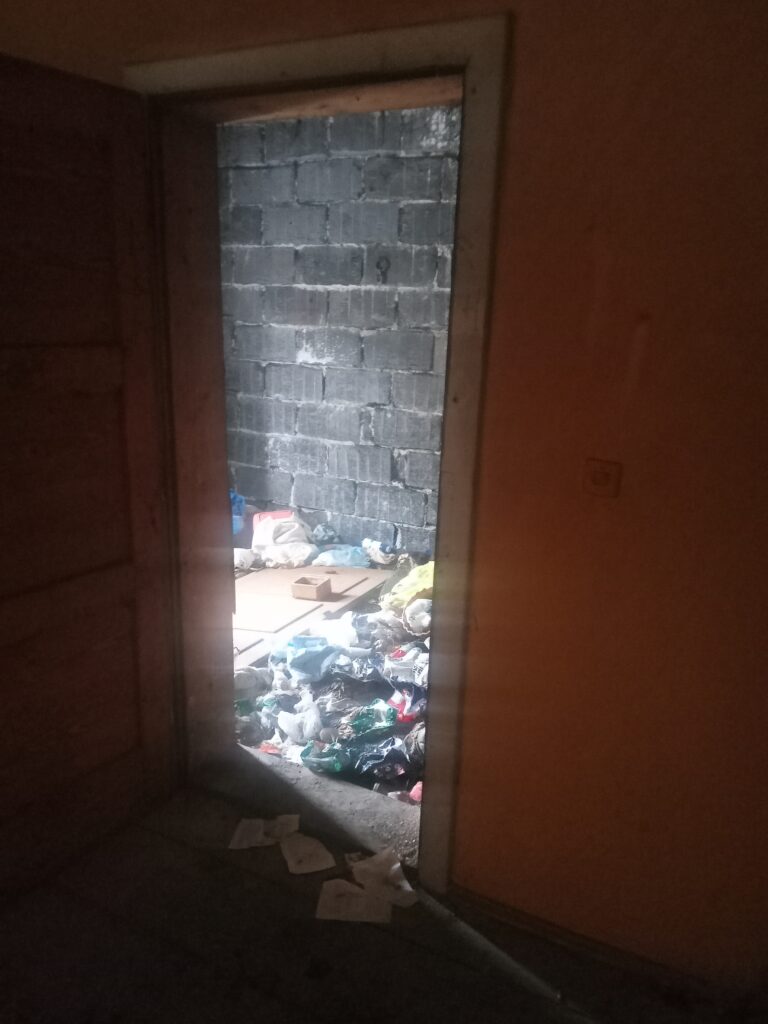 Opuszczony dom w nowym targu, Nowy Targ, województwo małopolskie - zdjęcie 6