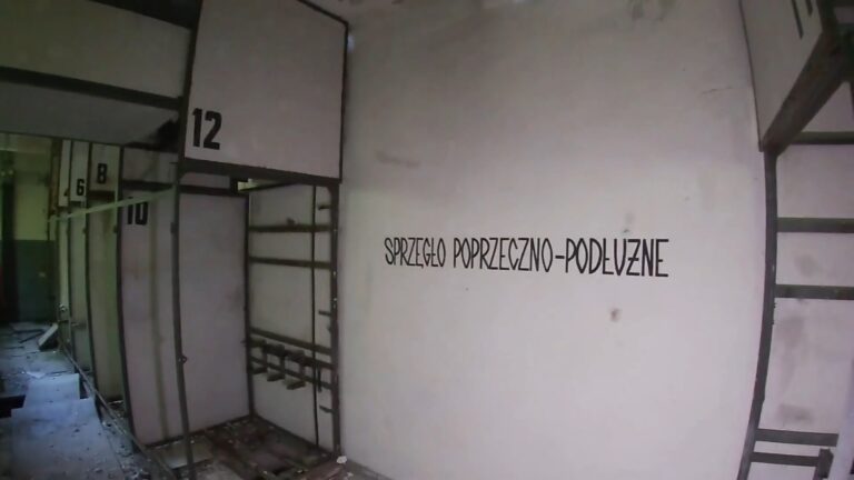 Opuszczona stacja energetyczna, Imielin, województwo śląskie - zdjęcie 2