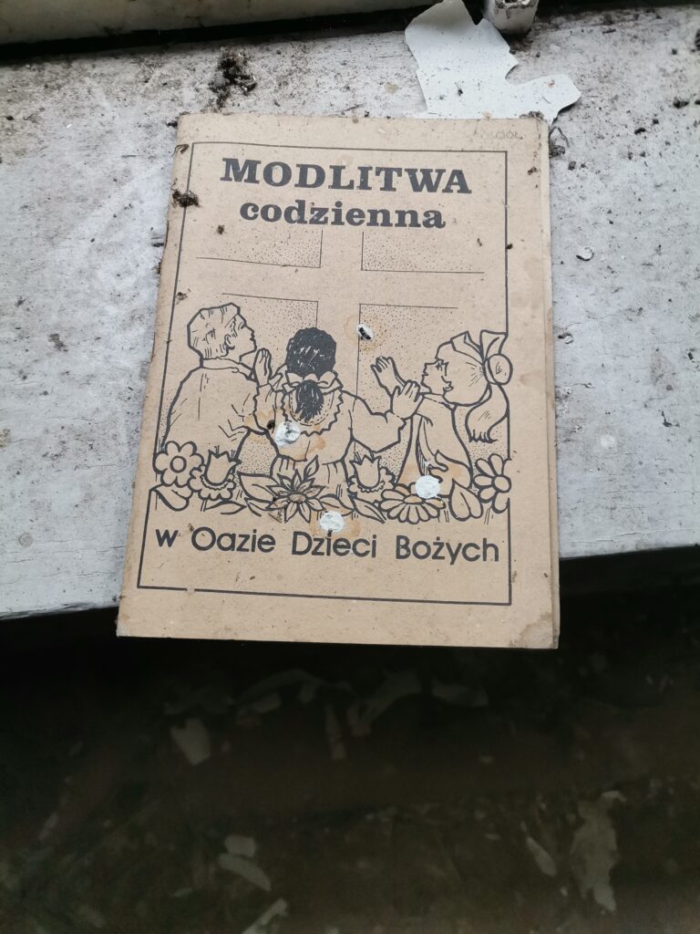 Palac Cichowo, Cichowo, województwo wielkopolskie - relacja z 10.2022, zdjęcie 3