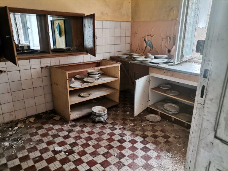Palac Cichowo, Cichowo, województwo wielkopolskie - relacja z 10.2022, zdjęcie 5