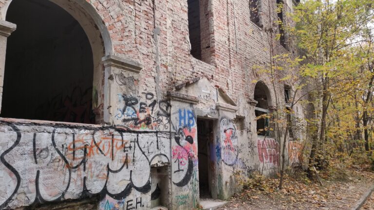 Zakład dla Nerwowo i Psychicznie Chorych Żydów „Zofiówka”, Otwock, województwo mazowieckie - relacja z 10.2022, zdjęcie 34