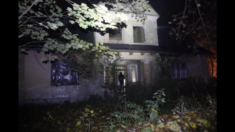 Pałac, Grotniki, województwo łódzkie - relacja z 10.2022, zdjęcie 2