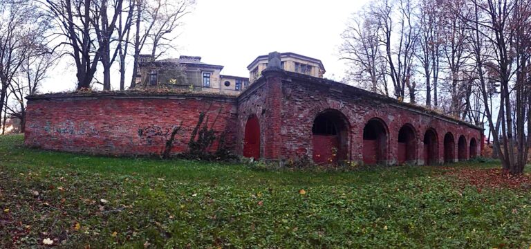 Pałac Potockich w Krzeszowicach, Krzeszowice, województwo małopolskie - zdjęcie 3