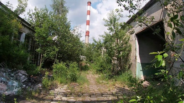Opuszczona fabryka gumy, Chełmek, województwo małopolskie - zdjęcie 2