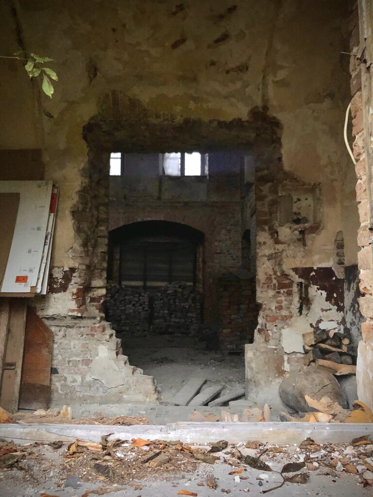 Pałac Sapiehów w Bobrku, Bobrek, województwo małopolskie - zdjęcie 4