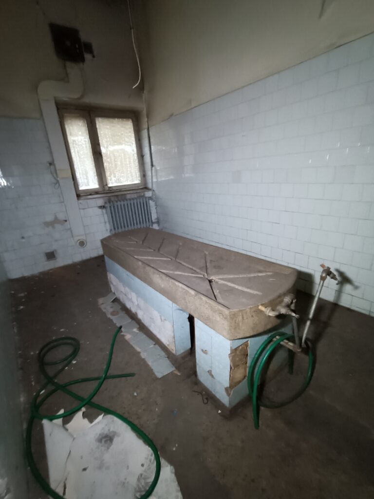Opuszczony Szpital, Wadowice, województwo małopolskie - relacja z 11.2022, zdjęcie 15