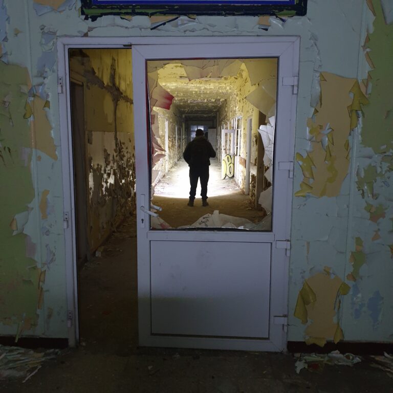 Opuszczony szpital, Starachowice, województwo świętokrzyskie - relacja z 12.2022, zdjęcie 29