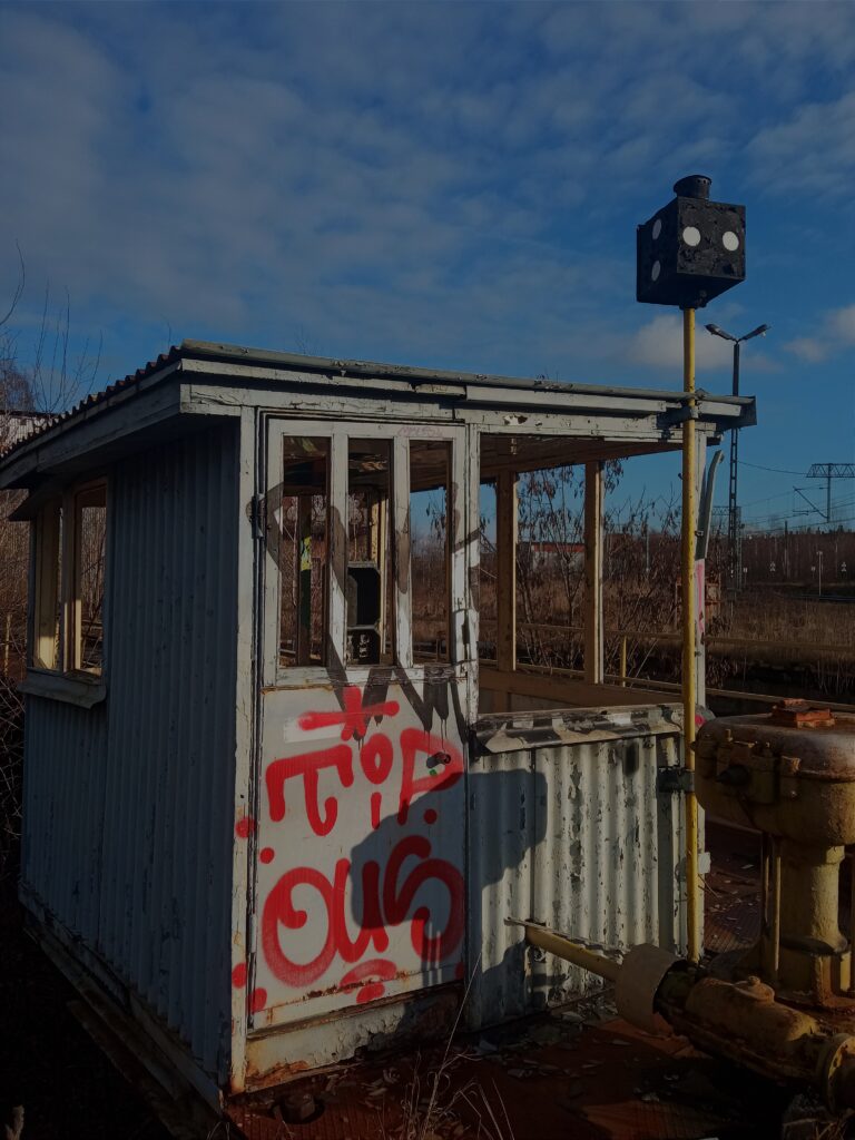 OPUSZCZONA LOKOMOTYWOWNIA, Katowice, województwo śląskie - zdjęcie 1