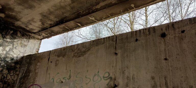 Ruina oczyszczalni ścieków, Tomaszów Mazowiecki, województwo łódzkie - relacja z 01.2023, zdjęcie 8