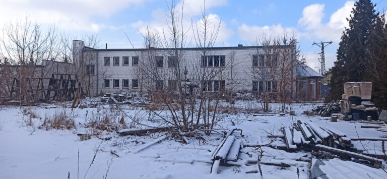 Opuszczona firma budowlana, Konstantynów Łódzki, województwo łódzkie - zdjęcie 1