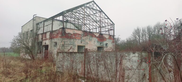 Stare lotnisko i baza wojskowa Debrzno, Rudziska, województwo wielkopolskie - relacja z 02.2023, zdjęcie 7