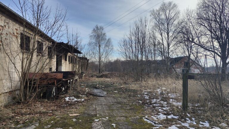 PGR – kompleks opuszczonych budynków, Łódź, województwo łódzkie - zdjęcie 2