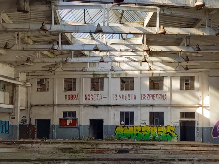 Opuszczona elektrowozownia, Adamowice, województwo łódzkie - zdjęcie 6
