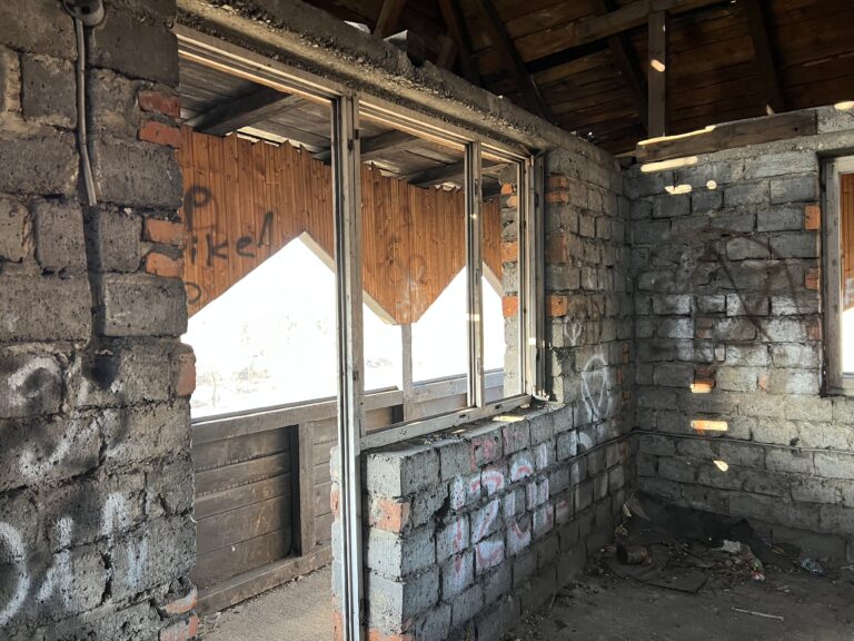 Opuszczony dom i kurnik, Rydułtowy, województwo śląskie - relacja z 03.2023, zdjęcie 6