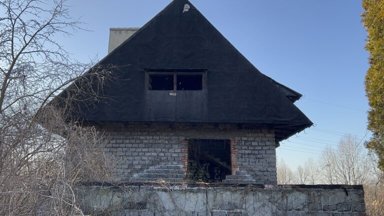 Opuszczony dom i kurnik, Rydułtowy, województwo śląskie - relacja z 03.2023, zdjęcie 18