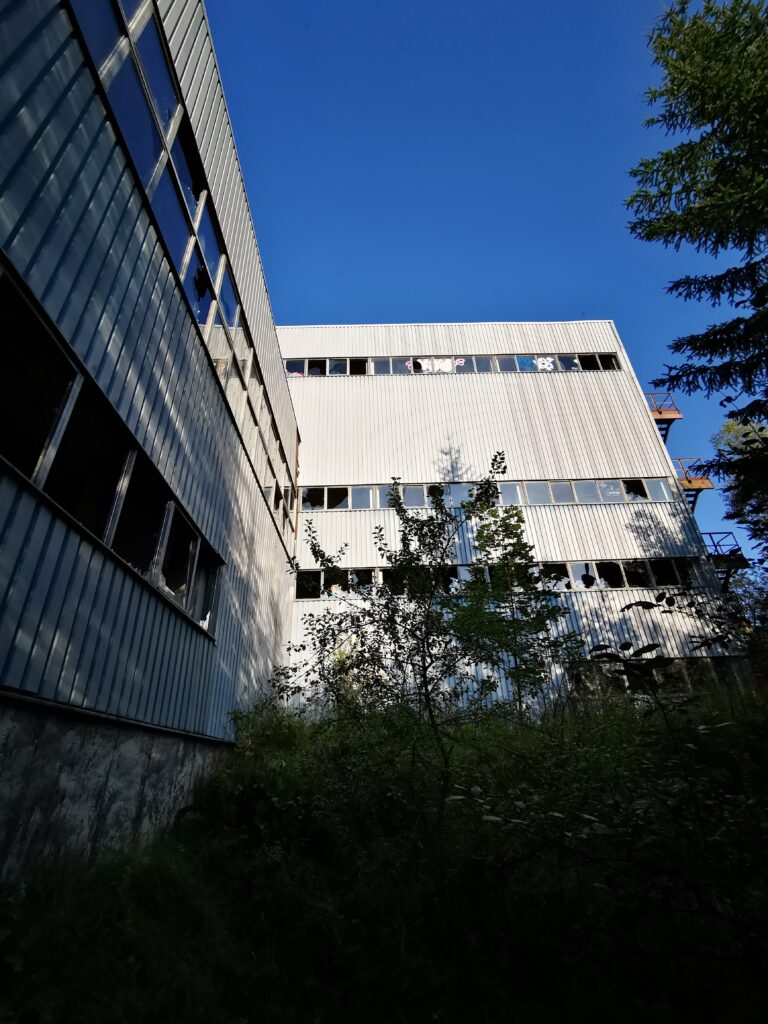 Zakłady przemysłowe z kominem (wodociągi/oczyszczalnia/ekeltrociepłownia?), Nowy Targ, województwo małopolskie - relacja z 03.2023, zdjęcie 12