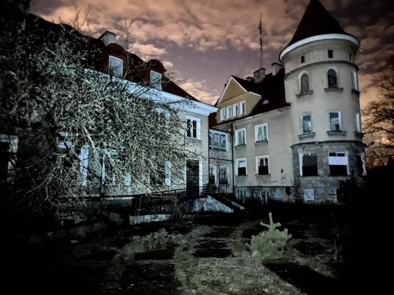Opuszczony Szpital Rehabilitacyjny, Warszawa, województwo mazowieckie - relacja z 03.2023, zdjęcie 5