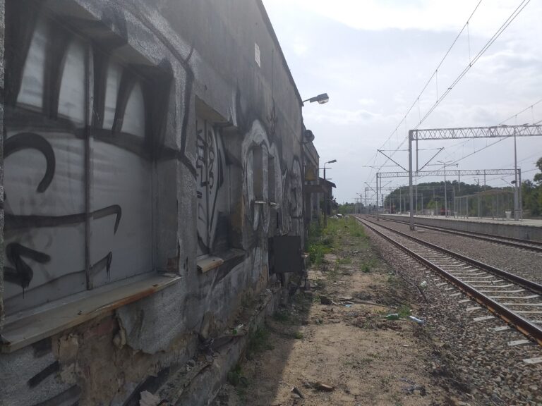 Opuszczona stacja, Chrzanów, województwo małopolskie - zdjęcie 8
