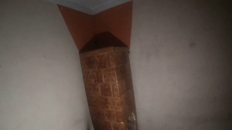 Opuszczony dom kolejowy, Chrzanów, województwo małopolskie - zdjęcie 3