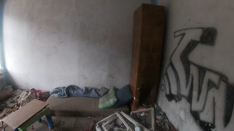 Opuszczony dom kolejowy, Chrzanów, województwo małopolskie - zdjęcie 7