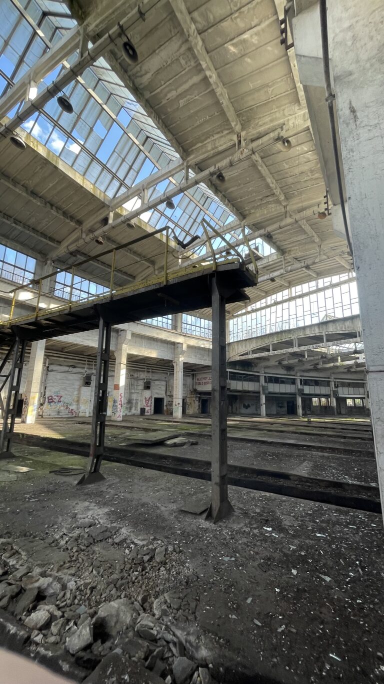 Opuszczona elektrowozownia, Adamowice, województwo łódzkie - relacja z 04.2023, zdjęcie 10