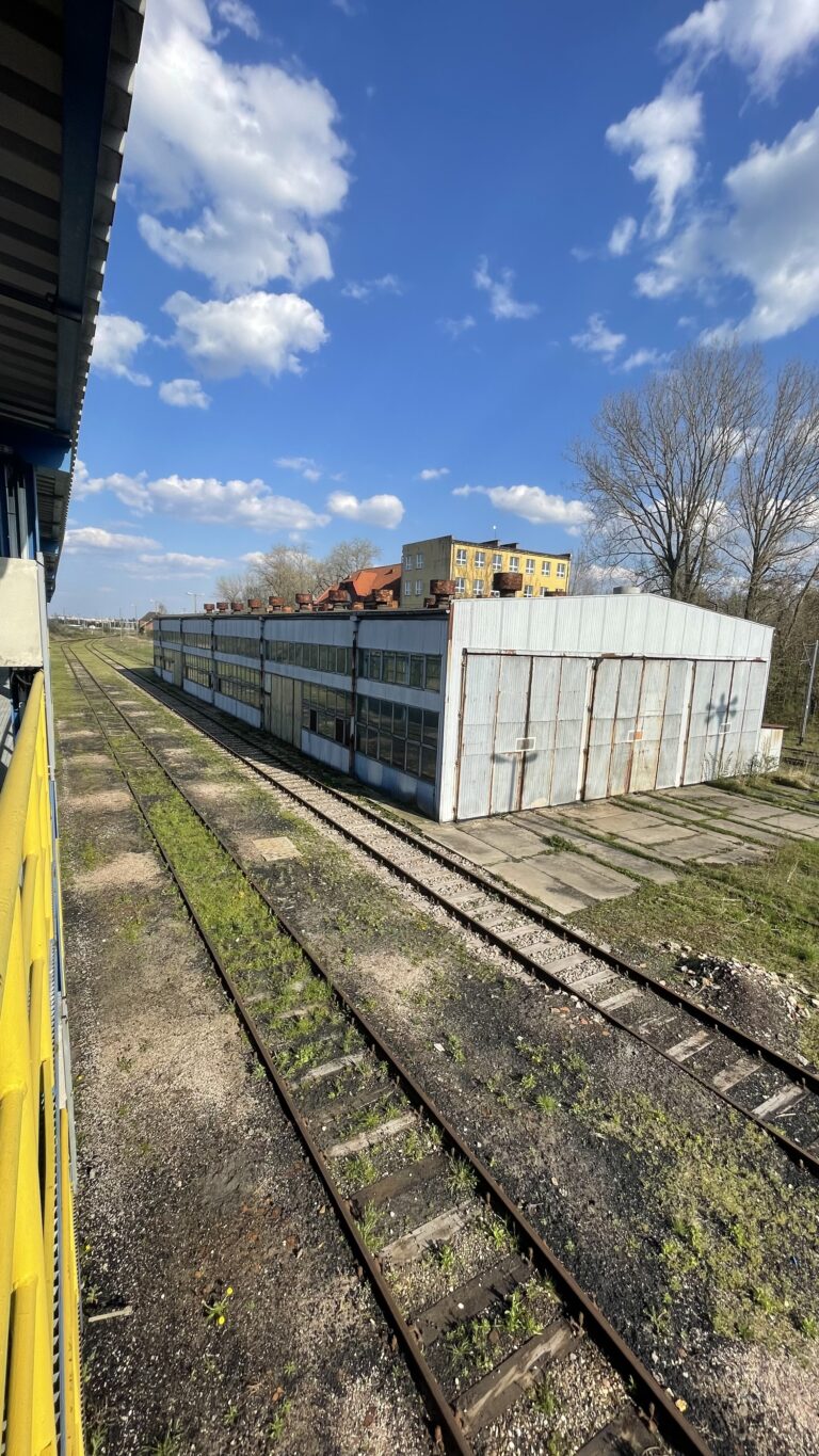 Opuszczona elektrowozownia, Adamowice, województwo łódzkie - relacja z 04.2023, zdjęcie 11