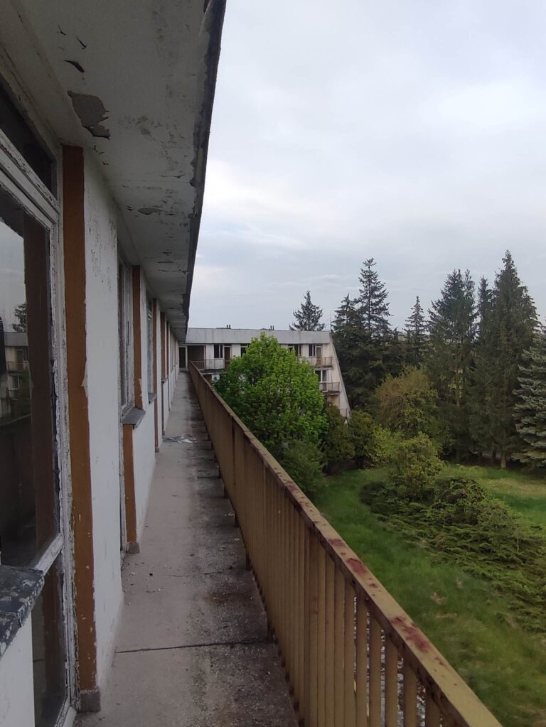Opuszczony ośrodek szkolenia policji +/hotel/domki wypoczynkowe, Poznań, województwo wielkopolskie - zdjęcie 4