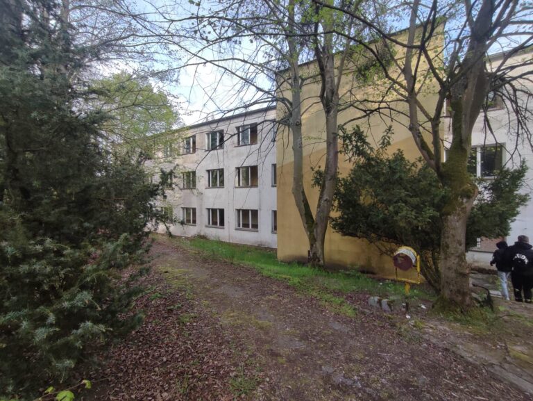 Opuszczony ośrodek szkolenia policji +/hotel/domki wypoczynkowe, Poznań, województwo wielkopolskie - zdjęcie 5