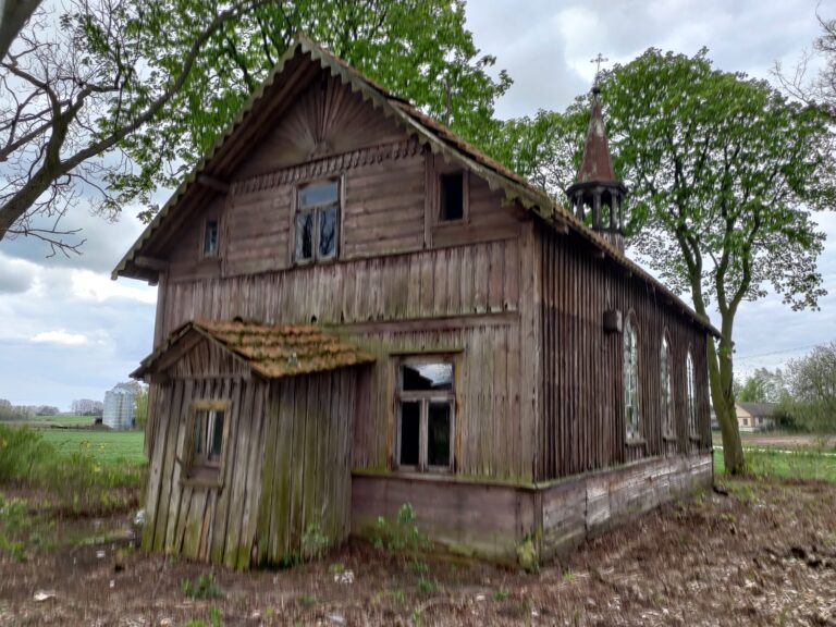 Kaplica Mariawitów  z 1910 roku, Kamionka, województwo mazowieckie - relacja z 04.2023, zdjęcie 5