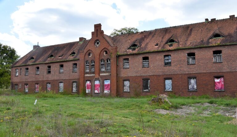 Opuszczony Zakład Psychiatryczny w Owińskach, Owińska, województwo wielkopolskie - zdjęcie 5