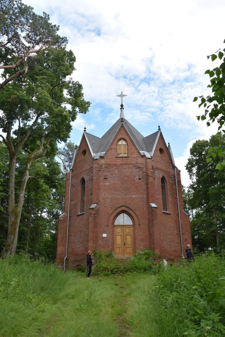 Mauzoleum Lehndorffów, Sztynort, województwo warmińsko-mazurskie - relacja z 06.2022, zdjęcie 12