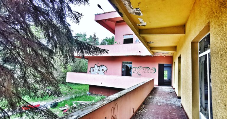 Ośrodek szkoleniowo-wypoczynkowy Huty Katowice w Rogoźniku (Biały Dom), Rogoźnik, województwo śląskie - zdjęcie 1