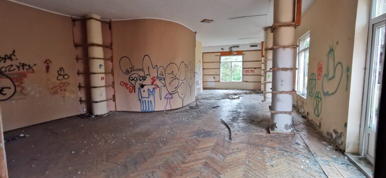 Ośrodek szkoleniowo-wypoczynkowy Huty Katowice w Rogoźniku (Biały Dom), Rogoźnik, województwo śląskie - zdjęcie 4