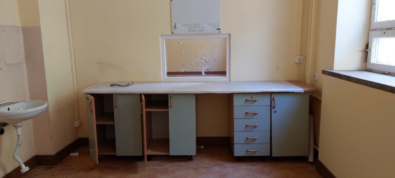 Opuszczony Szpital Psychiatryczny “Drewnica,,, Ząbki, województwo mazowieckie - relacja z 07.2023, zdjęcie 8