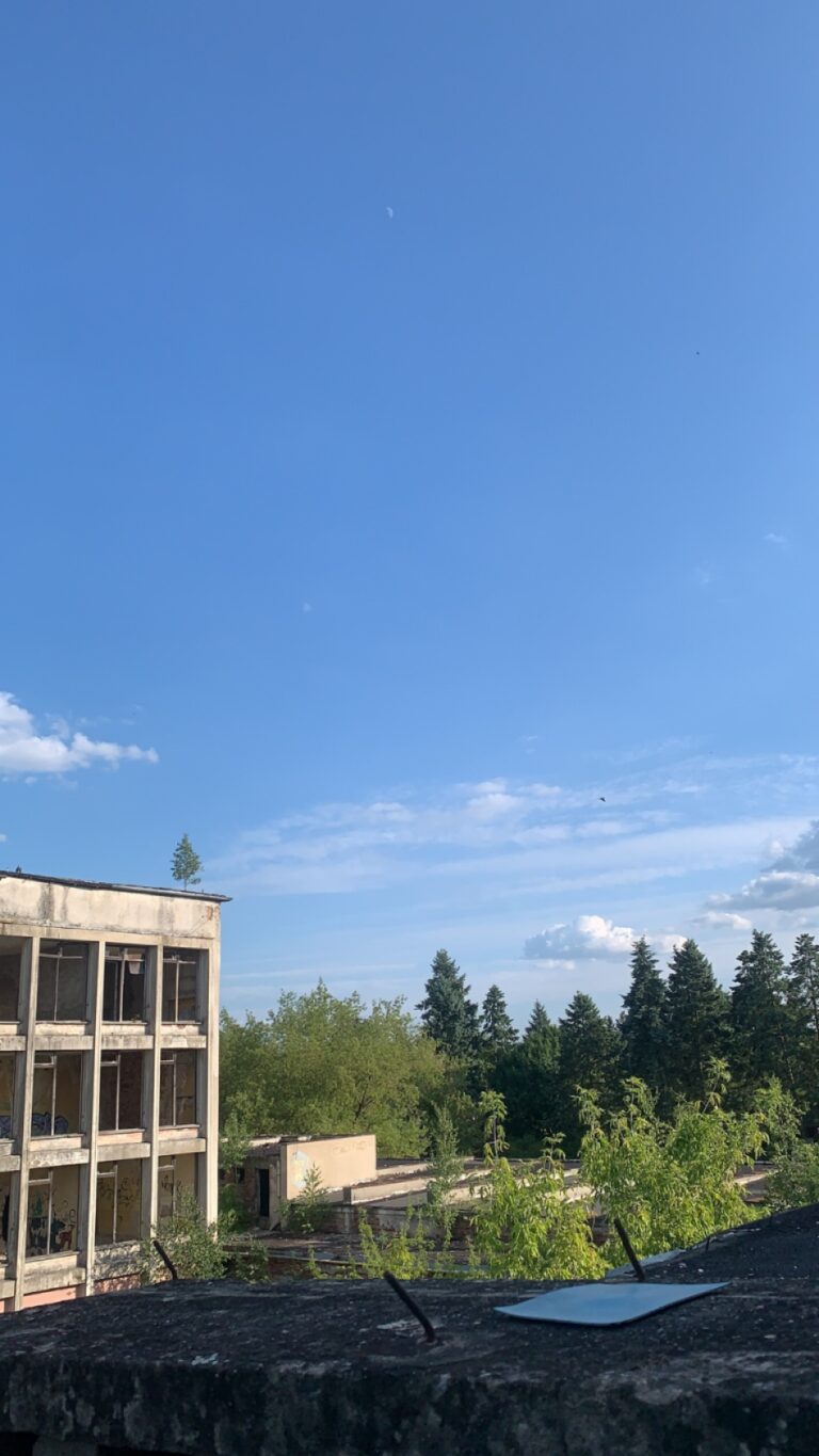 Opuszczony wojskowy szpital uzdrowiskowy, Ciechocinek, województwo kujawsko-pomorskie - relacja z 07.2023, zdjęcie 17