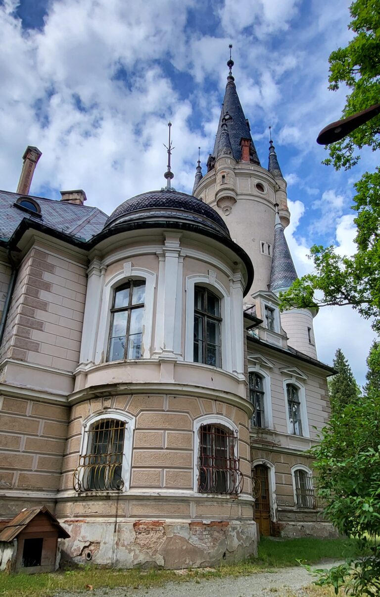 Pałac rodu von Magnis, Bożków, województwo dolnośląskie - relacja z 07.2023, zdjęcie 13