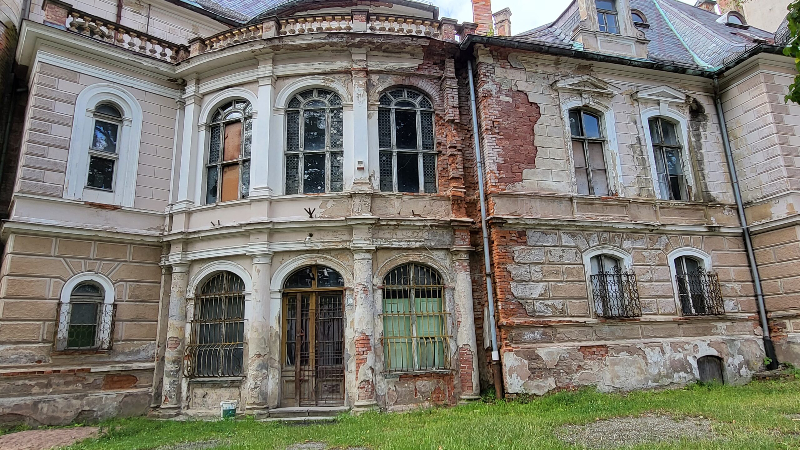 Pałac rodu von Magnis, Bożków, dolnośląskie — zdjęcie 7