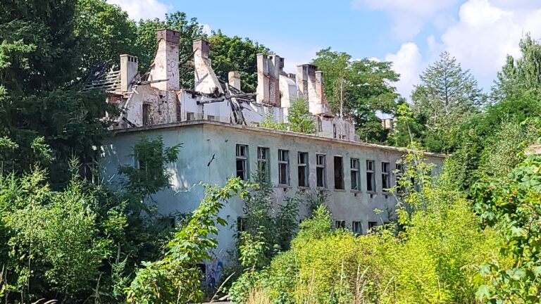 Opuszczony WIELKI SZPITAL rosyjski, Legnica, województwo dolnośląskie - relacja z 07.2023, zdjęcie 65