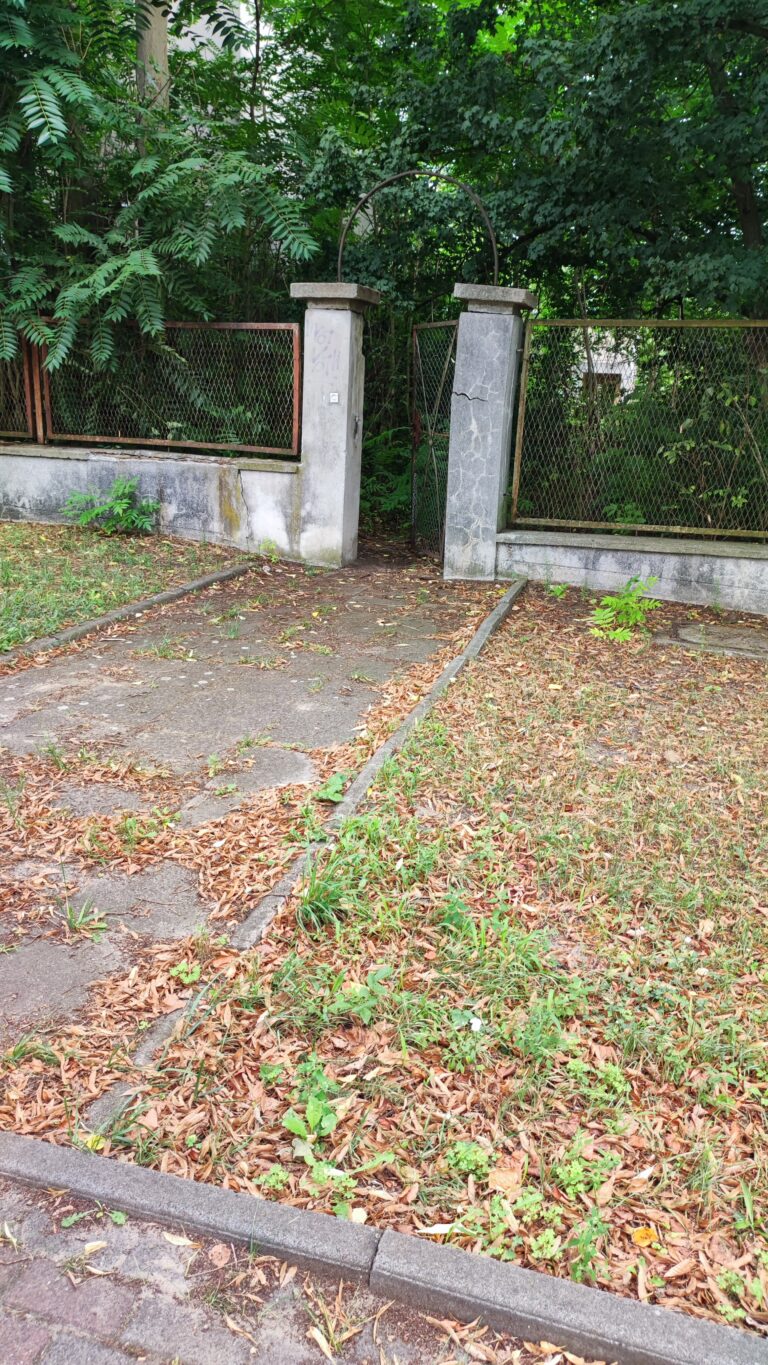 Opuszczony wojskowy szpital uzdrowiskowy, Ciechocinek, województwo kujawsko-pomorskie - relacja z 07.2023, zdjęcie 20