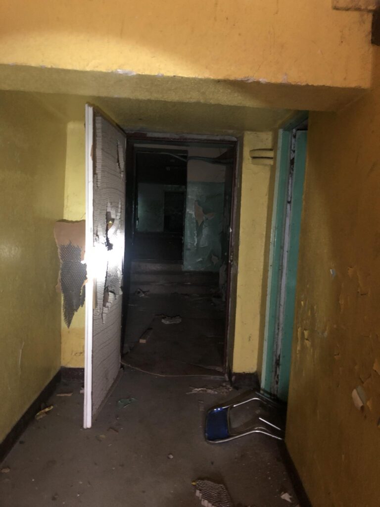 Opuszczone gimnazjum, Starachowice, województwo świętokrzyskie - relacja z 08.2023, zdjęcie 13