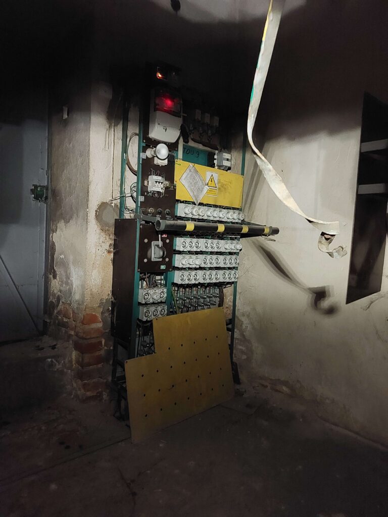 Opuszczone Hurtownia, Łódź, województwo łódzkie - zdjęcie 1